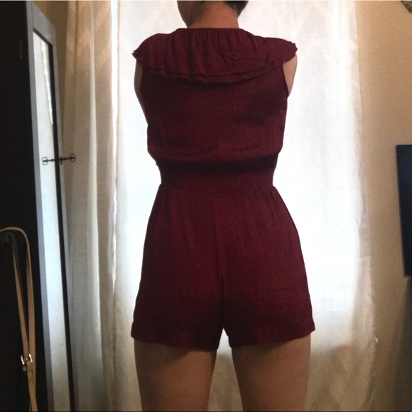 Red ruffle romper - Picture 9 of 9